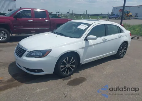 2011 Chrysler 200 S из США, поврежденный, VIN 1C3BC8FG3BN624341